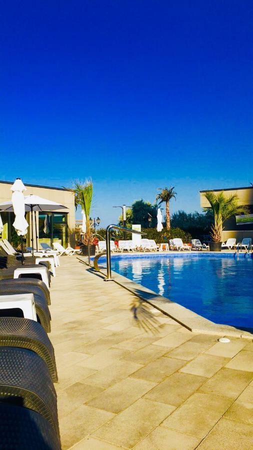 Antonia Alezzi Beach Resort Năvodari Buitenkant foto
